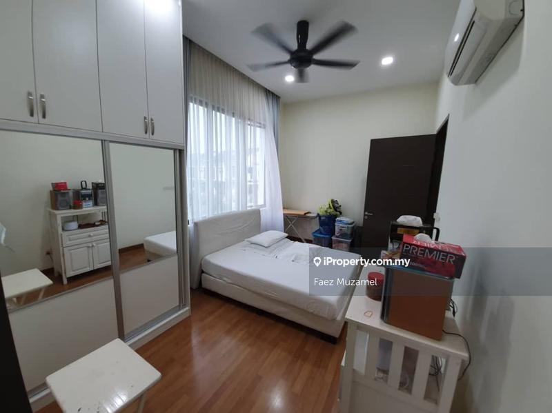 Rumah Berangkai 3 Tingkat untuk Dijual di Denai Alam, Shah Alam oleh Faez Muzamel - iProperty.com.my