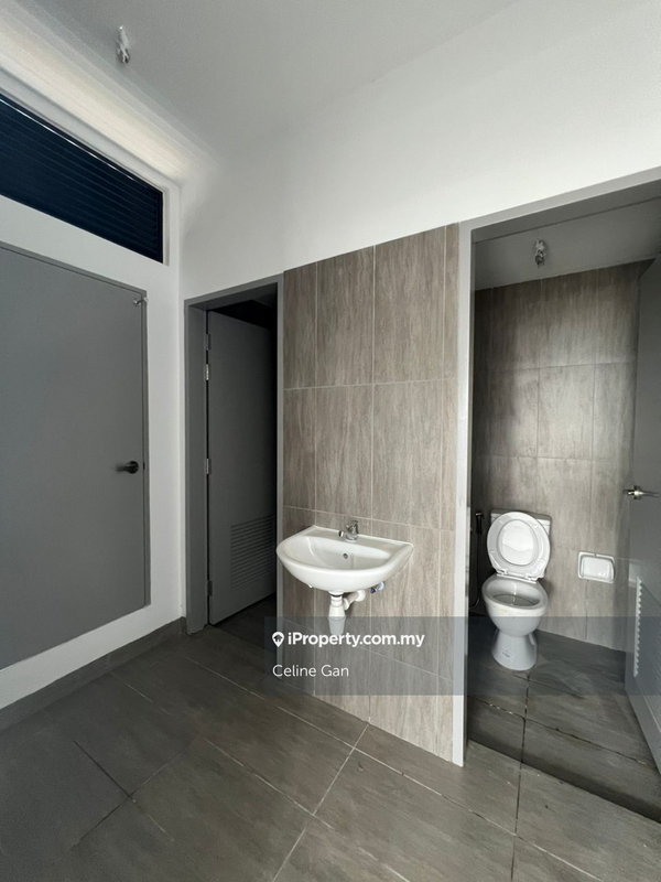 Kilang Berkembar untuk Dijual di Elmina Business Park, Sungai Buloh oleh Celine Gan - iProperty.com.my
