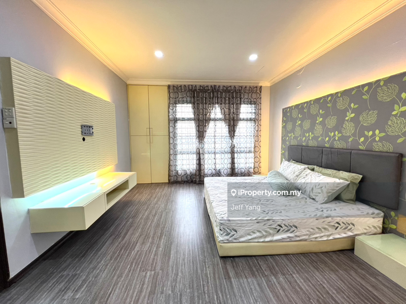 Kondominium untuk Dijual di The Straits View Condominium oleh Jeff Yang - iProperty.com.my