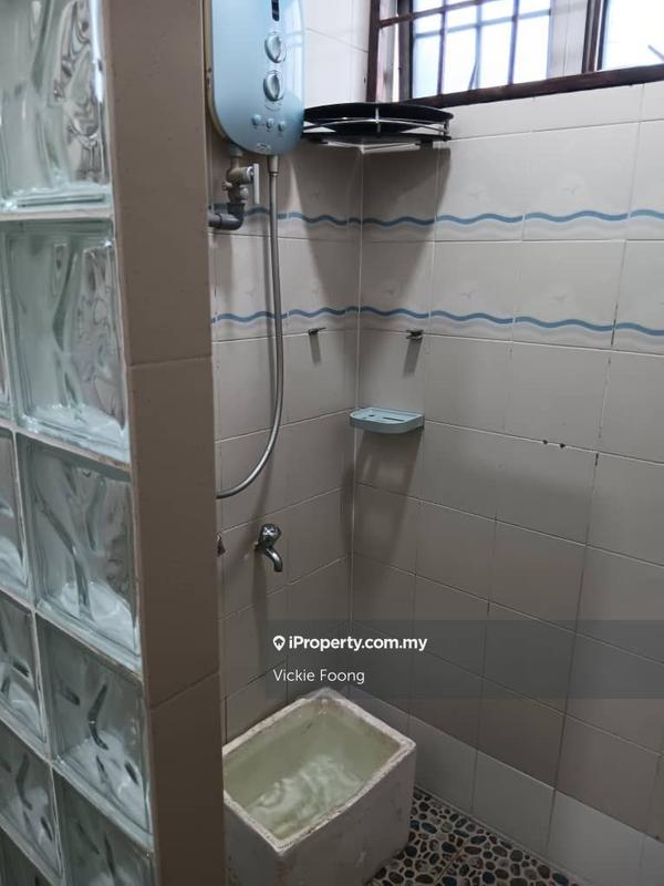 Bungalow House for Sale in Kampung Tunku, Petaling Jaya by Vickie Foong - iProperty.com.my
