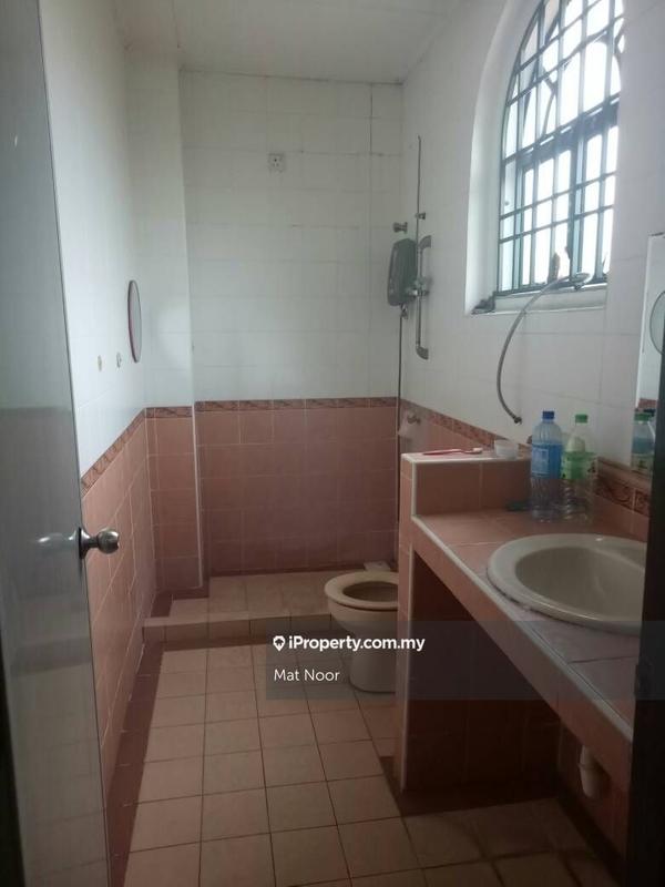 1-storey Terraced House for Sale in Seksyen 7, Shah Alam by Mat Noor - iProperty.com.my