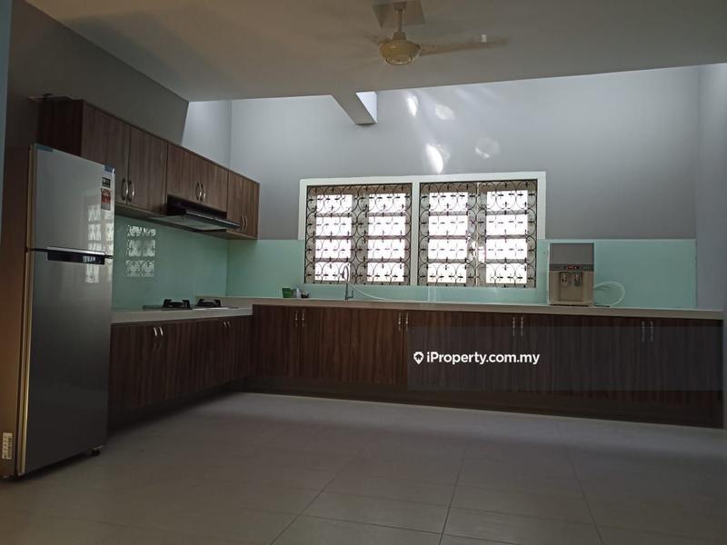Bungalow House for Sale in Tanjung Bungah, Penang by Ederic J. Low - iProperty.com.my