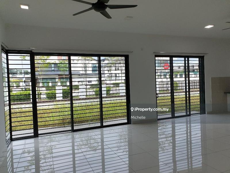Rumah Berangkai 2 Tingkat untuk Dijual di Elmina, Shah Alam oleh Michelle - iProperty.com.my