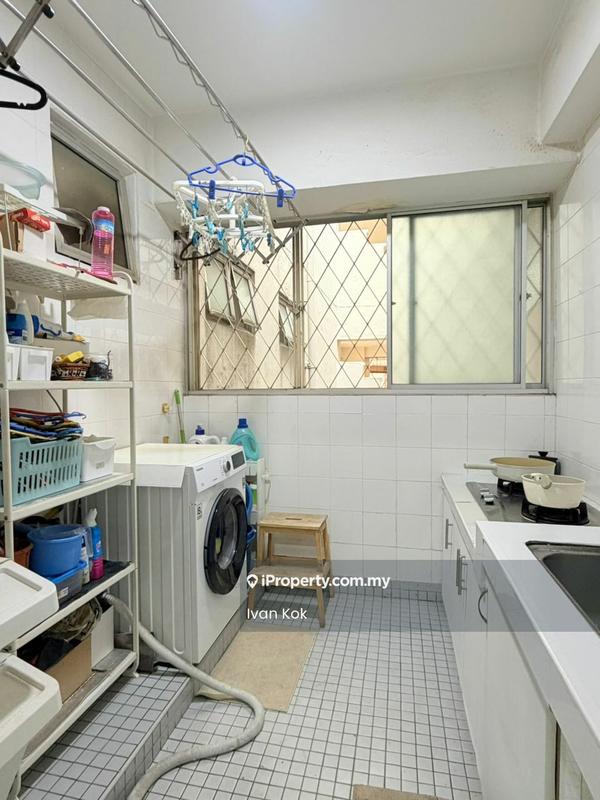 Condominium for Sale in Kelana Puteri by Ivan Kok - Kitchen - iProperty.com.my