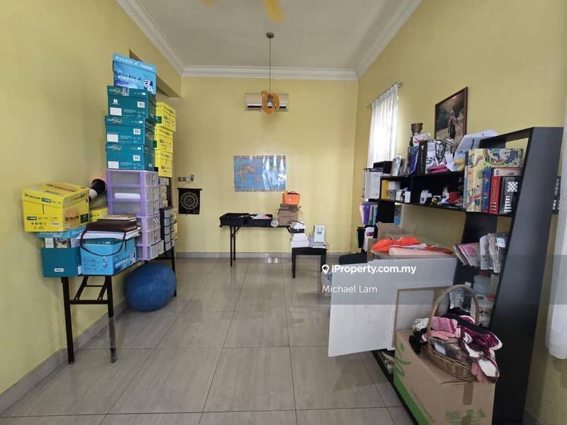 Bungalow House untuk Dijual di Kelana Jaya, Petaling Jaya oleh Michael Lam - iProperty.com.my