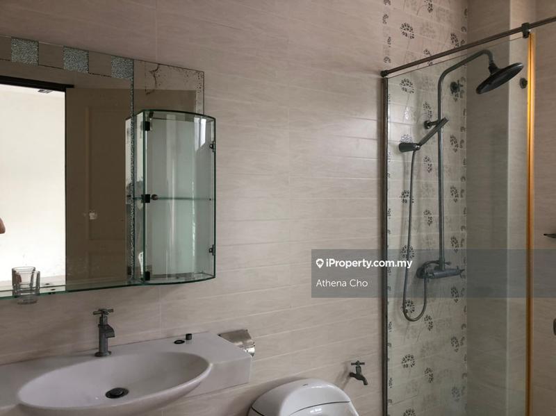 Rumah Teres 2.5-Tingkat untuk Dijual di Pajam, Nilai oleh Athena Cho - iProperty.com.my