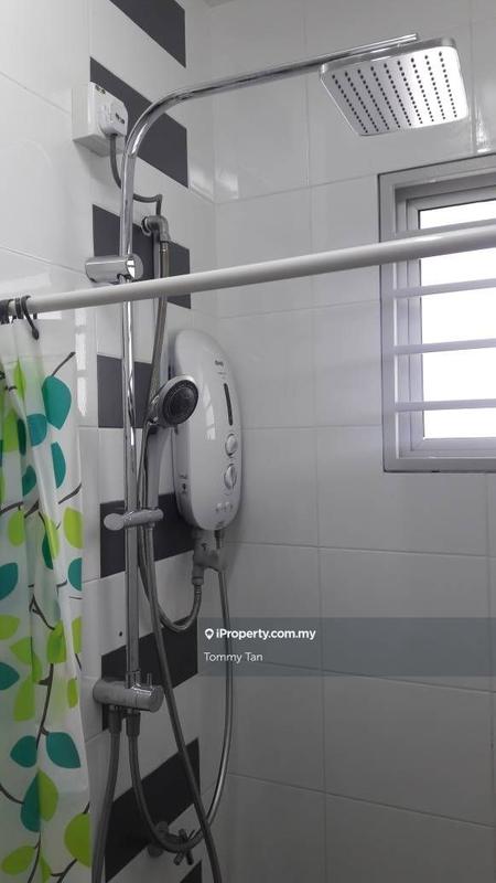 Condominium for Sale in Lagoon Suites by Tommy Tan - iProperty.com.my