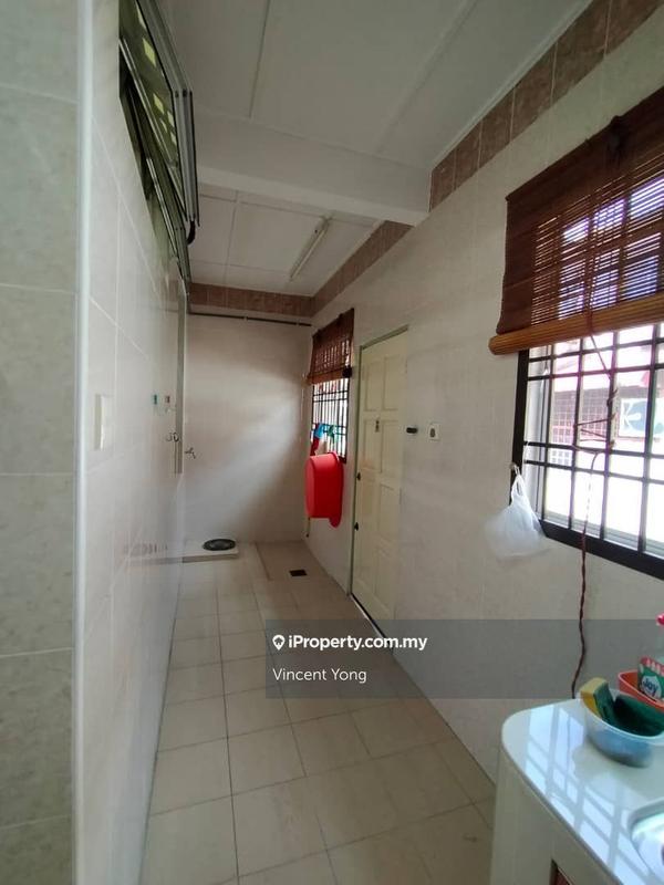 Rumah Berangkai 2 Tingkat untuk Dijual di Setia Indah, Mount Austin, Tebrau oleh Vincent Yong - iProperty.com.my