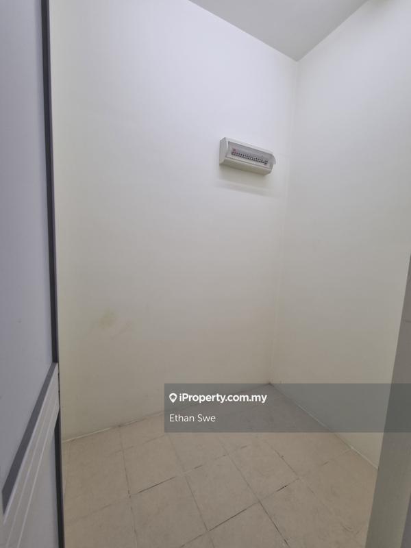Kediaman Servis untuk Dijual di Putra One Residence oleh Ethan Swe - iProperty.com.my
