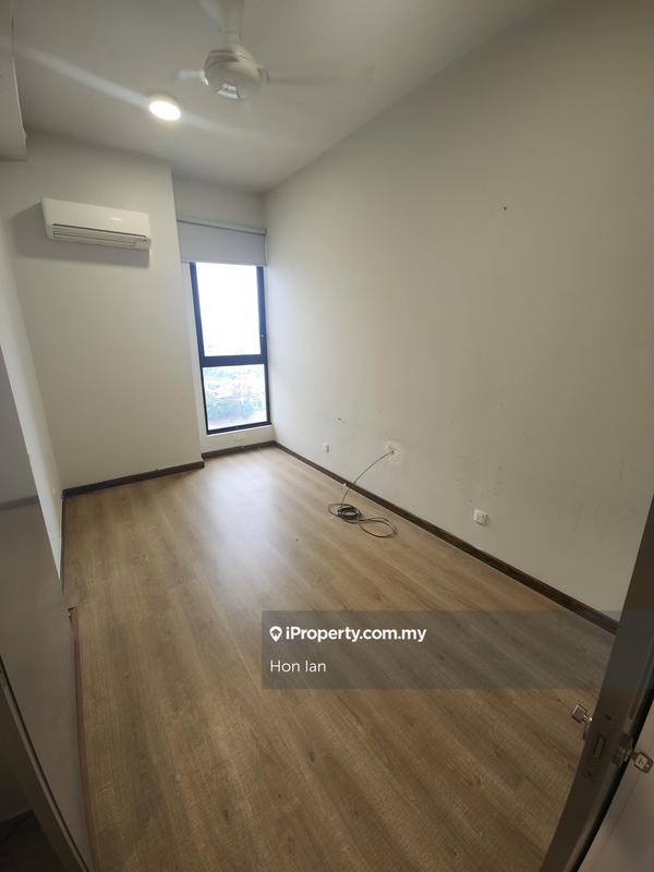 Service Residence for Sale in Twin Arkz by Hon Ian - iProperty.com.my