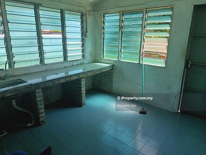 Bungalow House for Sale in Taman Desa Bayu, Seri Manjung by Vincent Har - iProperty.com.my