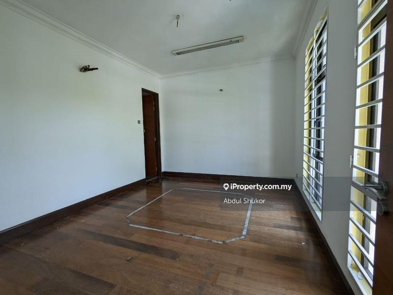 Rumah Berkembar untuk Dijual di BK 6A, Bandar Kinrara oleh Abdul Shukor - iProperty.com.my