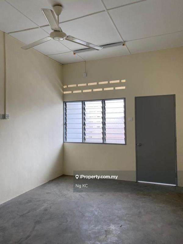 Shop for Sale in Taman AST, Seremban, Seremban by Ng KC - iProperty.com.my