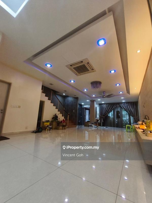 Rumah Berangkai 3 Tingkat untuk Dijual di Perdana Residence 2, Batu Caves oleh Vincent Goh - iProperty.com.my