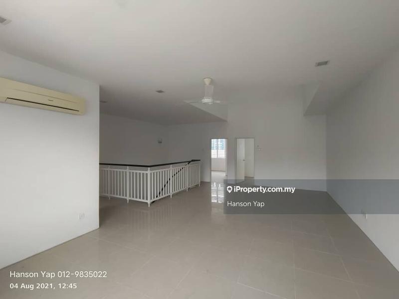 Rumah Berangkai 3 Tingkat untuk Dijual di Taman Mesra Utama, Seri Kembangan oleh Hanson Yap - iProperty.com.my