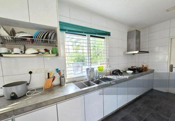 Rumah Berangkai 2 Tingkat untuk Dijual di Putra Heights, Subang Jaya oleh Henrick Tan - iProperty.com.my