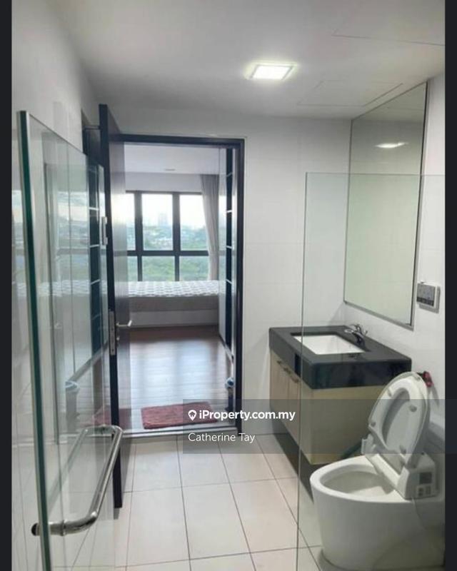 Pangsapuri untuk Dijual di Molek Pine 4 oleh Catherine Tay - iProperty.com.my