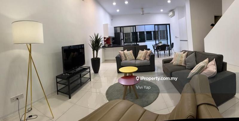 Rumah Teres 3-Tingkat untuk Dijual di Bluconstellation, Luxury Eco Living, Ready Move-In, Seri Kembangan oleh Vivi Yap - iProperty.com.my