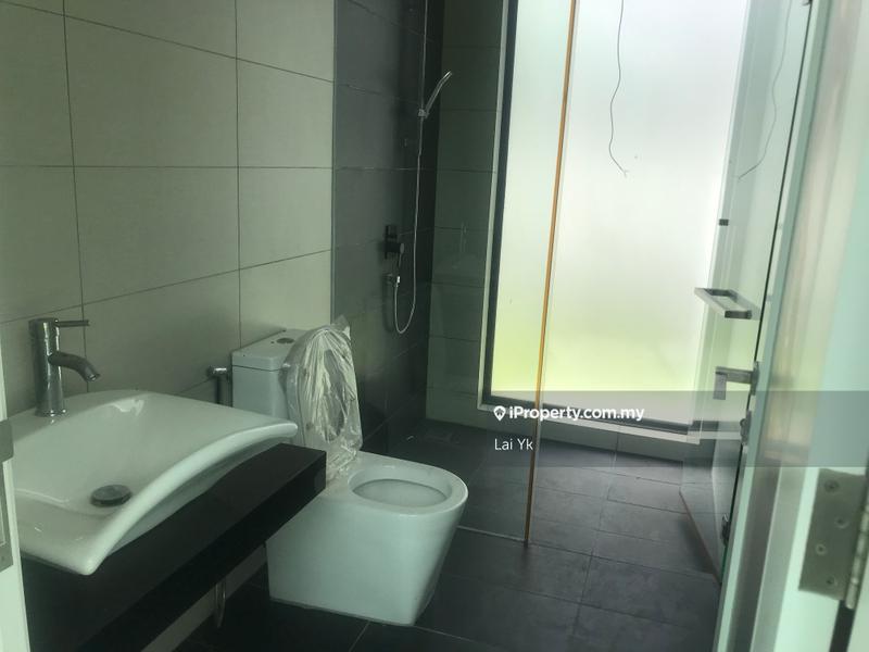 Bungalow House for Sale in Subang Heights, Subang Jaya by Lai Yk - iProperty.com.my