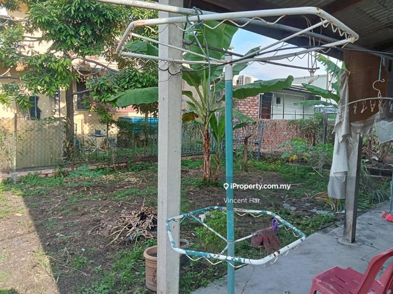 Semi-Detached House for Sale in Taman Bunga Raya, Sitiawan by Vincent Har - iProperty.com.my