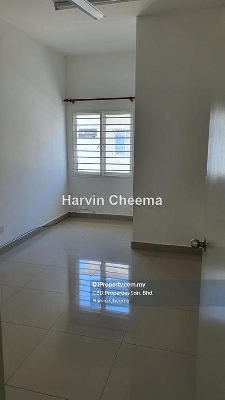 Rumah Berangkai 2 Tingkat untuk Dijual di Bandar Saujana Putra, Tanjong Duabelas oleh Harvin Cheema - iProperty.com.my