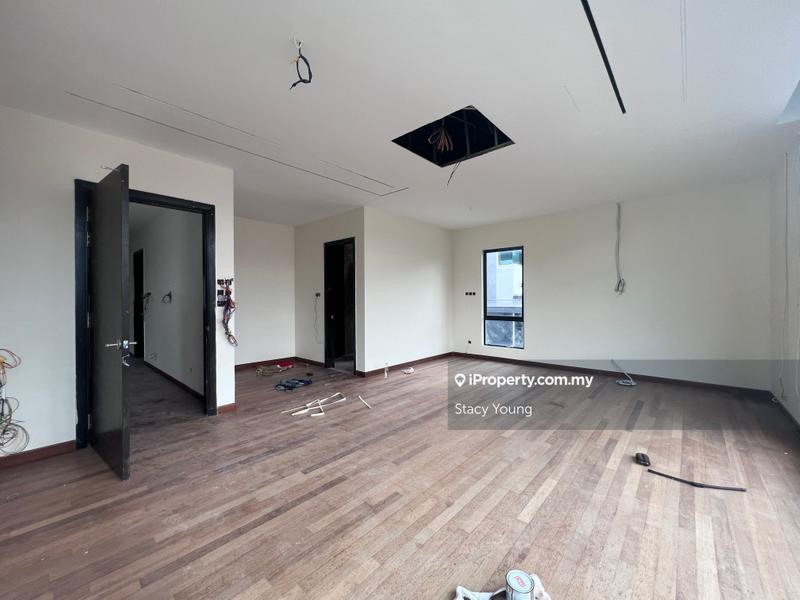 Rumah Berkembar untuk Dijual di Wira Heights, Bandar Sungai Long oleh Stacy Young - iProperty.com.my