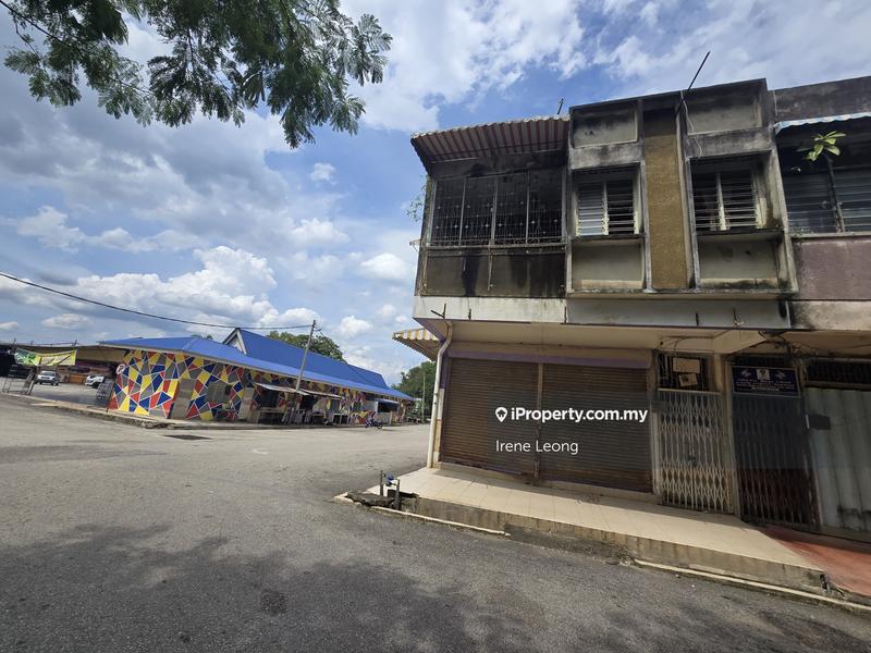 For Sale - Mentakab 2-Storey End Shop Lot for Sale