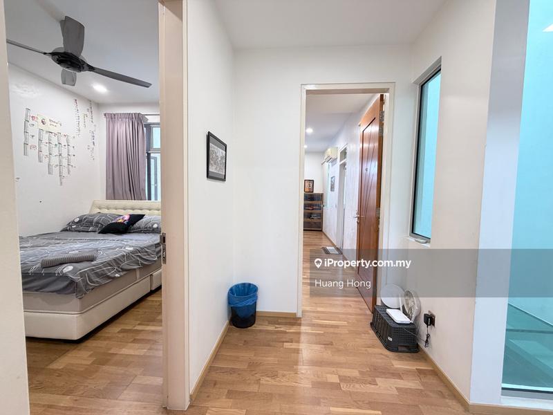 Rumah Berangkai 3 Tingkat untuk Dijual di Schubert, Symphony Hills, Cyberjaya oleh Huang Hong - iProperty.com.my