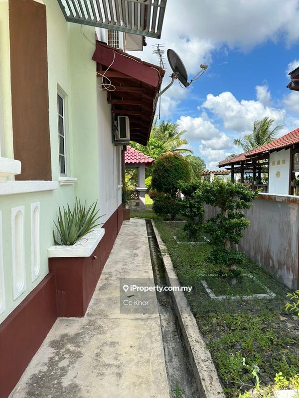 Bungalow House for Sale in Kuala Ibai, Kuala Terengganu by CC Khor - iProperty.com.my