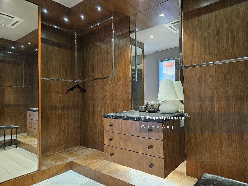 For Sale - Dua Menjalara