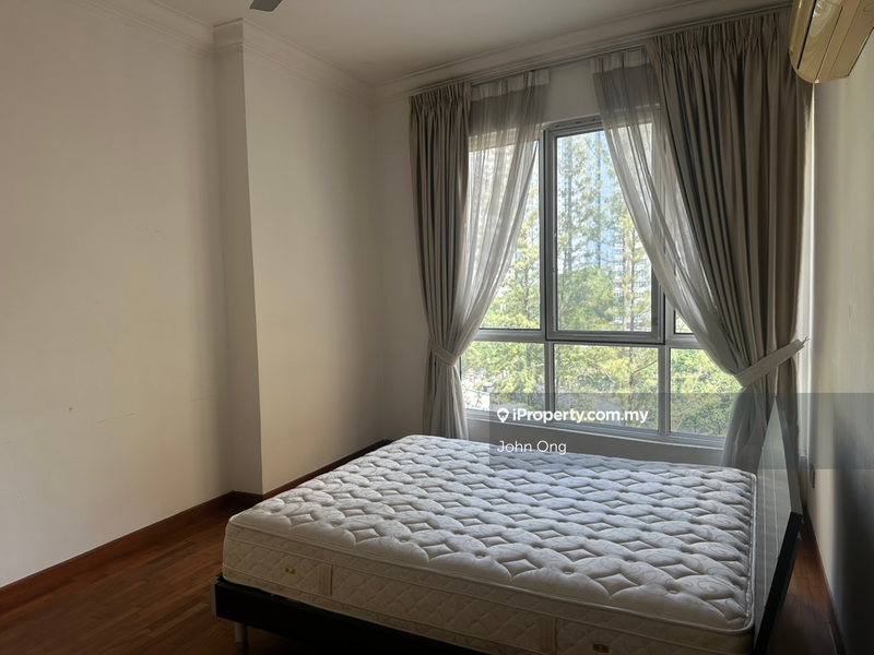 For Sale - La Grande Kiara