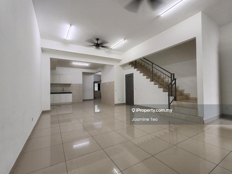 2-storey Terraced House for Sale in SETIA INDAH 12, Setia Alam by Jasmine Teo - Living Room - iProperty.com.my