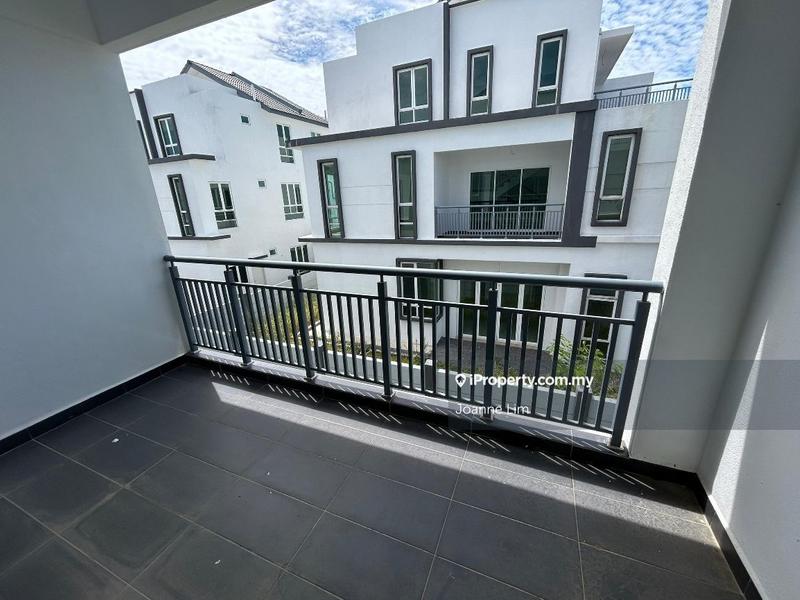 Rumah Berkembar untuk Dijual di Taman Klebang Utama, Klebang oleh Joanne Lim - iProperty.com.my