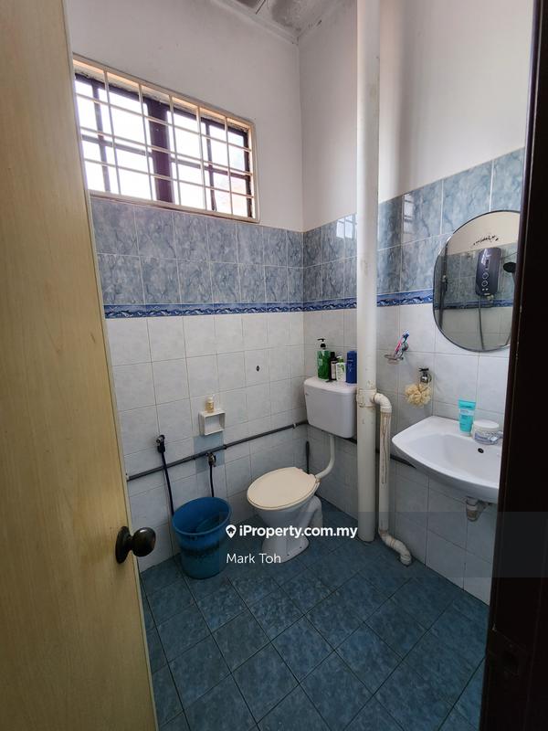 Rumah Berangkai 2 Tingkat untuk Dijual di Bandar Putra Permai, Seri Kembangan oleh Mark Toh - iProperty.com.my