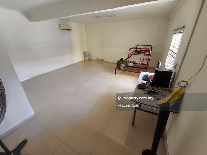Rumah Berangkai 2.5 Tingkat untuk Dijual di Desa Latania, Shah Alam oleh Vincent Goh - iProperty.com.my