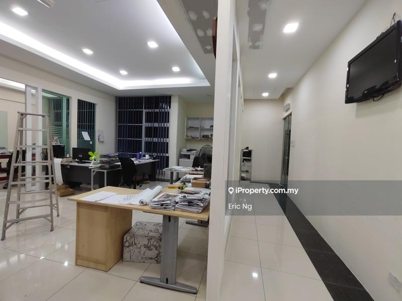 Kilang Berkembar untuk Dijual di Kawasan Perindustrian Balakong, Balakong oleh Eric Ng - iProperty.com.my