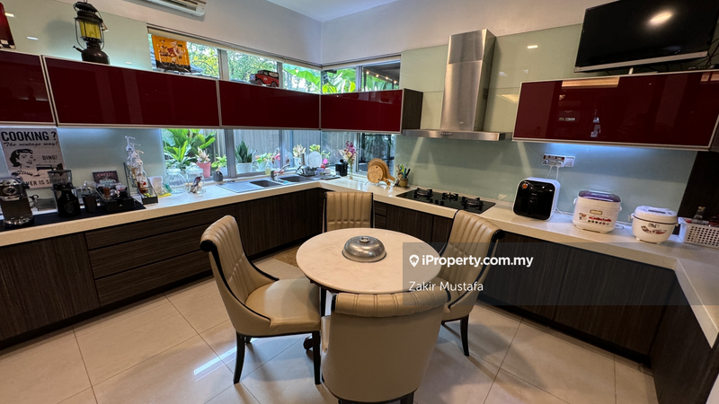 Rumah Berkembar untuk Dijual di Seksyen 13, Shah Alam oleh Zakir Mustafa - Dry kitchen - iProperty.com.my