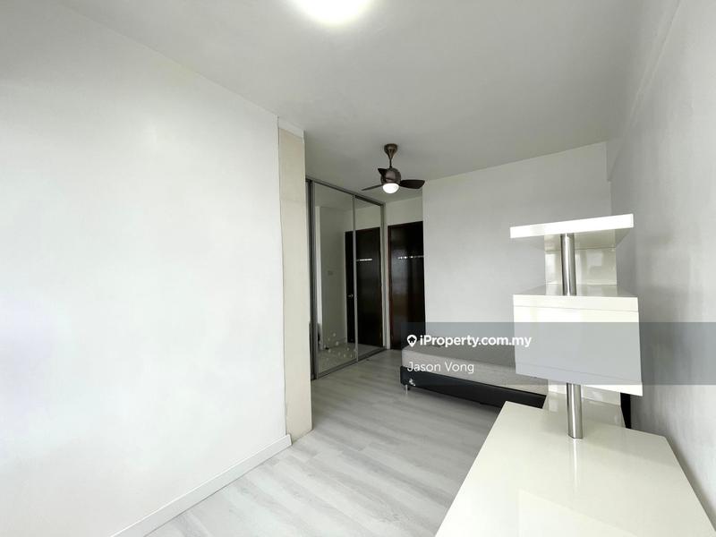 Service Residence for Sale in Saujana Residency by Jason Vong - iProperty.com.my