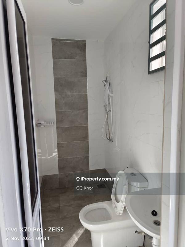 Rumah Berangkai 2 Tingkat untuk Dijual di Kg Laut, Kuala Terengganu oleh CC Khor - iProperty.com.my