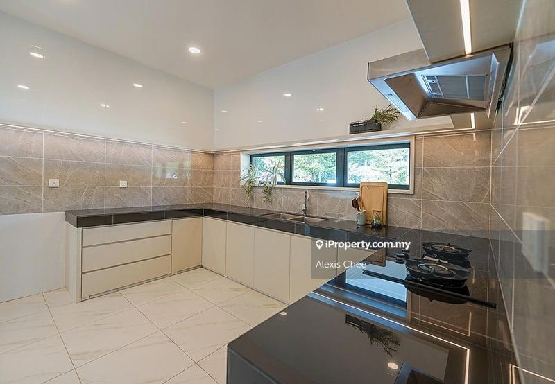 Bungalow House for Sale in Hilltop Mansions, Meru Valley Golf Resort, Ipoh by Alexis Chee - iProperty.com.my