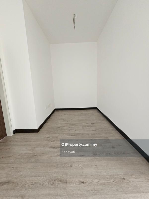 Rumah Berangkai 2 Tingkat untuk Dijual di Elmina East, Intermediate Ilham Residences 2, Shah Alam oleh Zahayati - iProperty.com.my