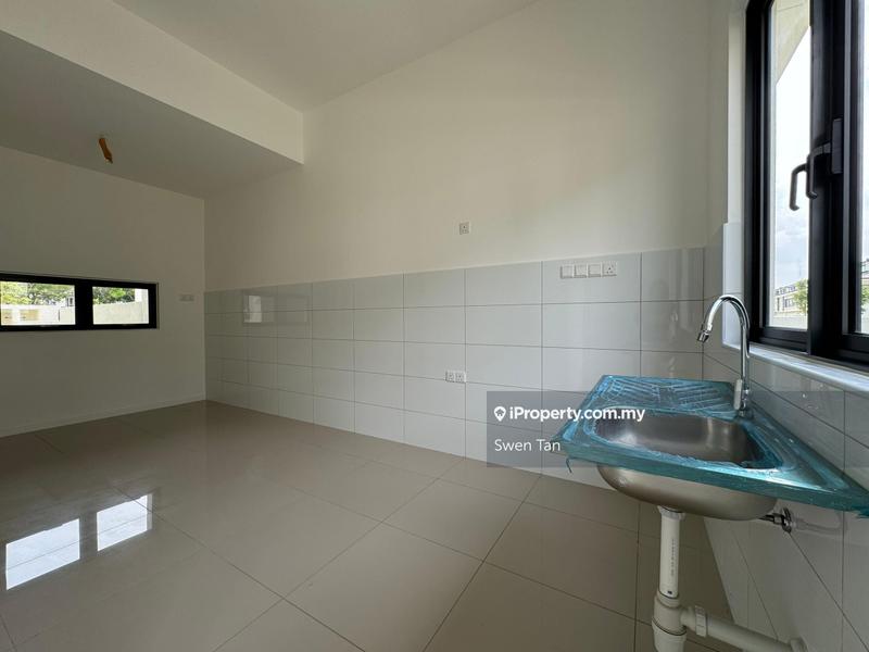 Rumah Teres 2-Tingkat untuk Dijual di Bandar Tropicana Aman, Telok Panglima Garang oleh Swen Tan - iProperty.com.my