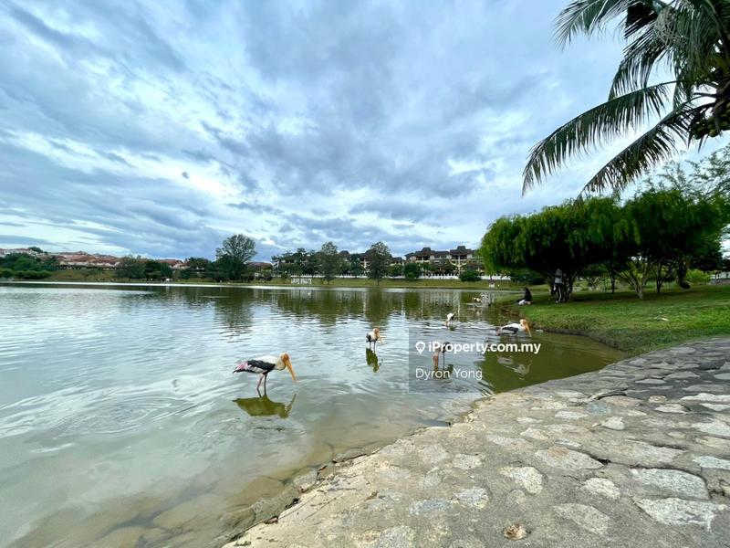 Rumah Berkembar untuk Dijual di Bandar Tun Hussein Onn, Cheras oleh Dyron Yong - iProperty.com.my