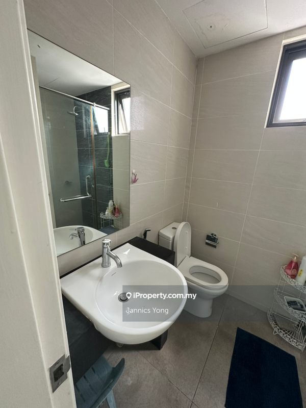 For Rent - Pearl Suria