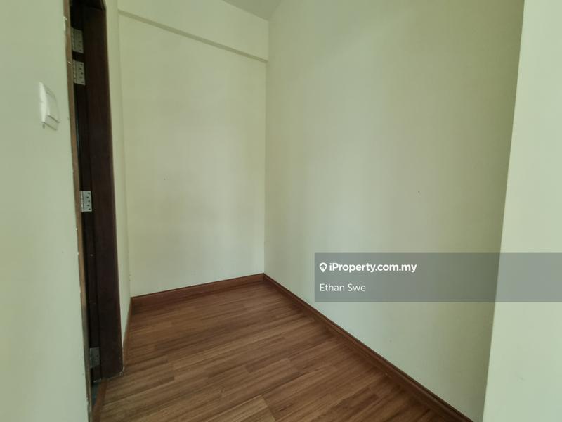 Rumah Berkembar untuk Dijual di Bukit Rahman Putra, Sungai Buloh oleh Ethan Swe - iProperty.com.my