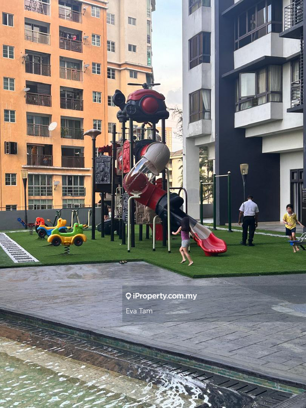 Kondominium untuk Dijual di Residence 8 oleh Eva Tam - iProperty.com.my