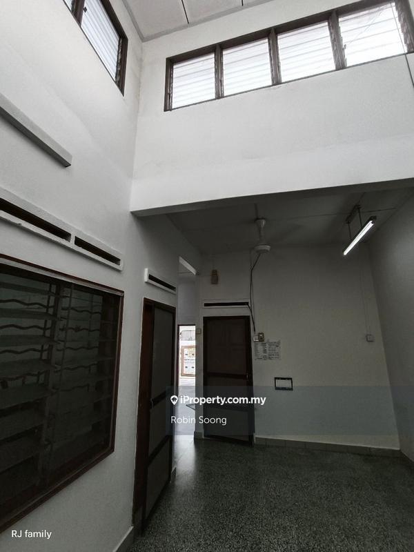 1-storey Terraced House for Sale in Bukit Senjuang, Semabok by Robin Soong - iProperty.com.my
