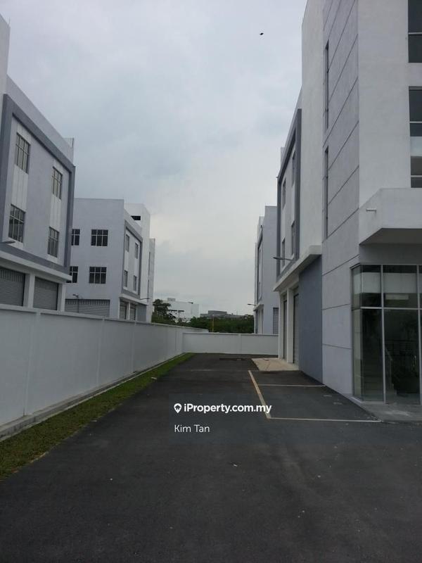 Kilang Berkembar untuk Dijual di Seksyen 26, Shah Alam oleh Kim Tan - iProperty.com.my
