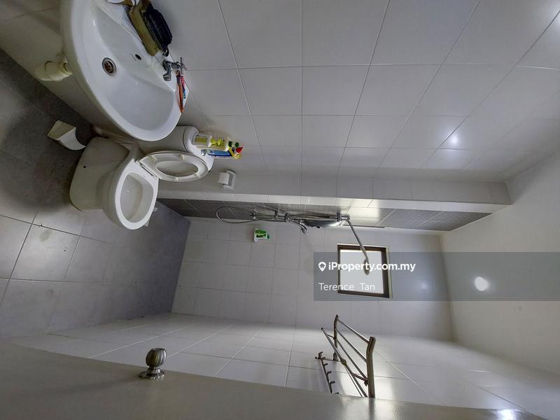 Service Residence for Sale in Jentayu Residensi @ Tampoi by Terence Tan - iProperty.com.my