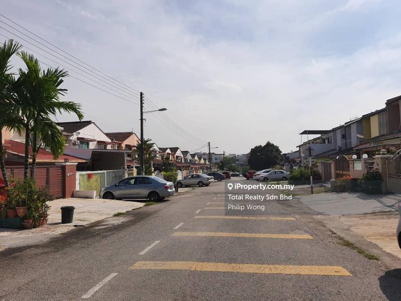 2-storey Terraced House for Sale in Taman Bukit Serdang, Seri Kembangan by Philip Wong - iProperty.com.my